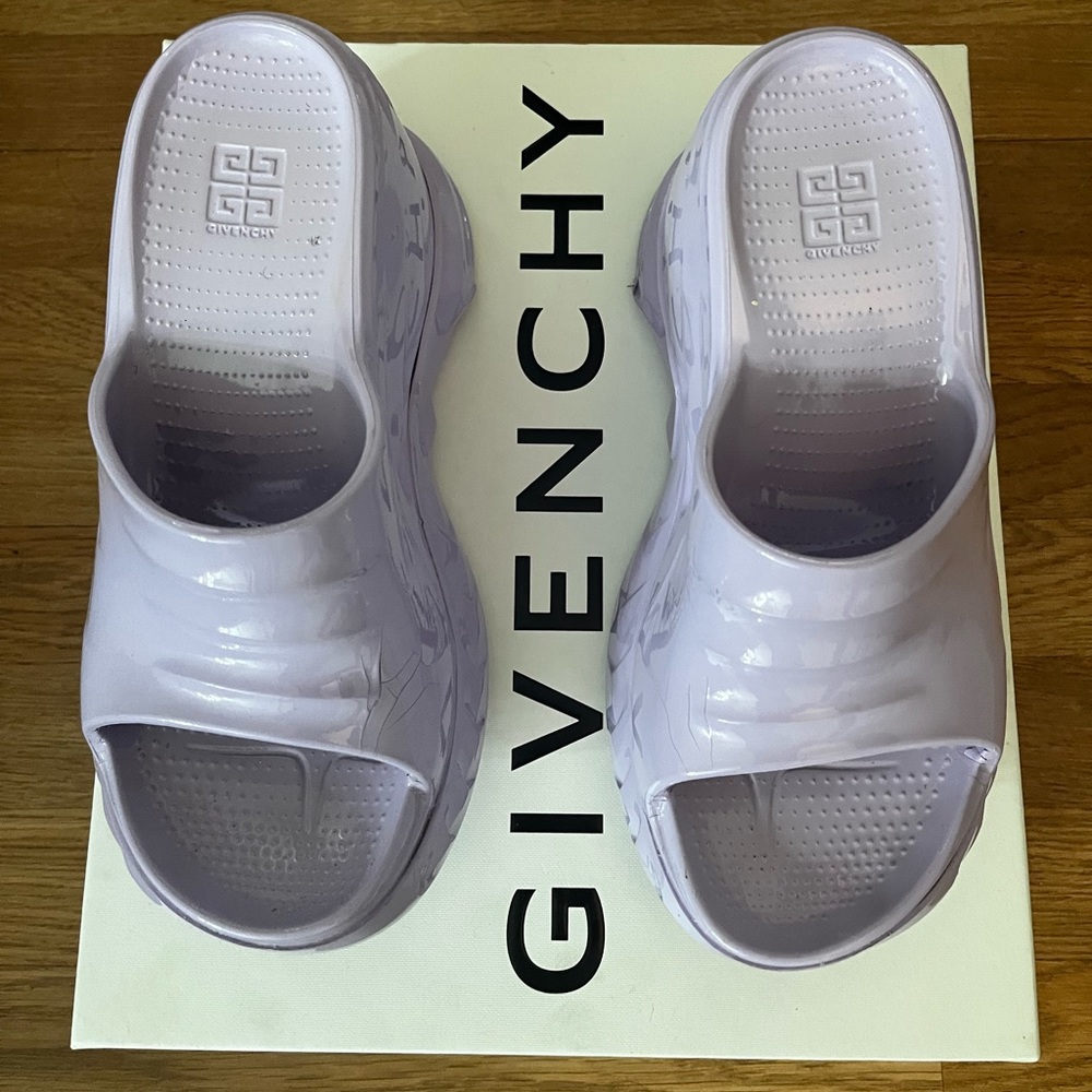 Givenchy Marshmallow Slide